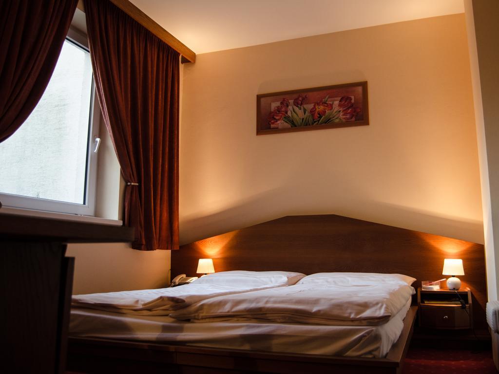 Hotel West Bratislava Extérieur photo