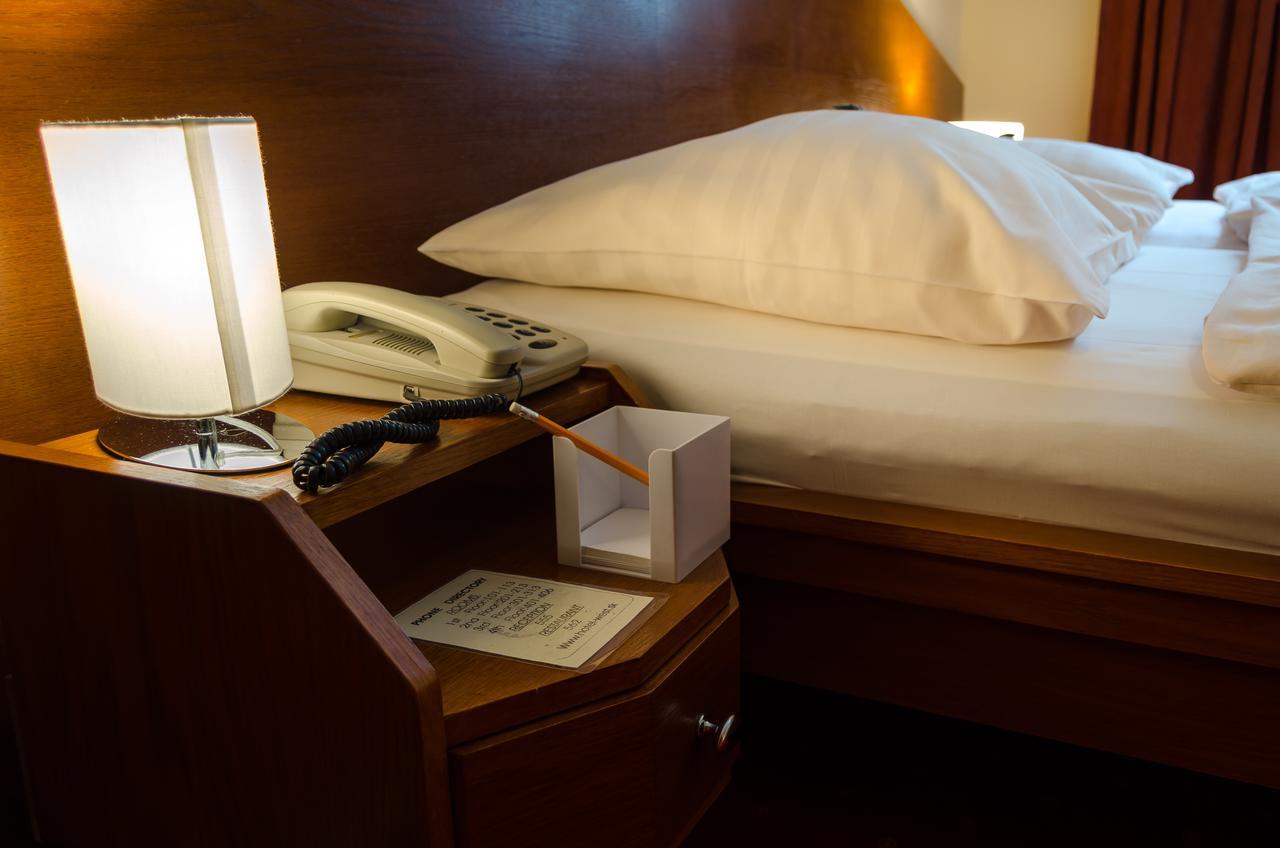 Hotel West Bratislava Extérieur photo