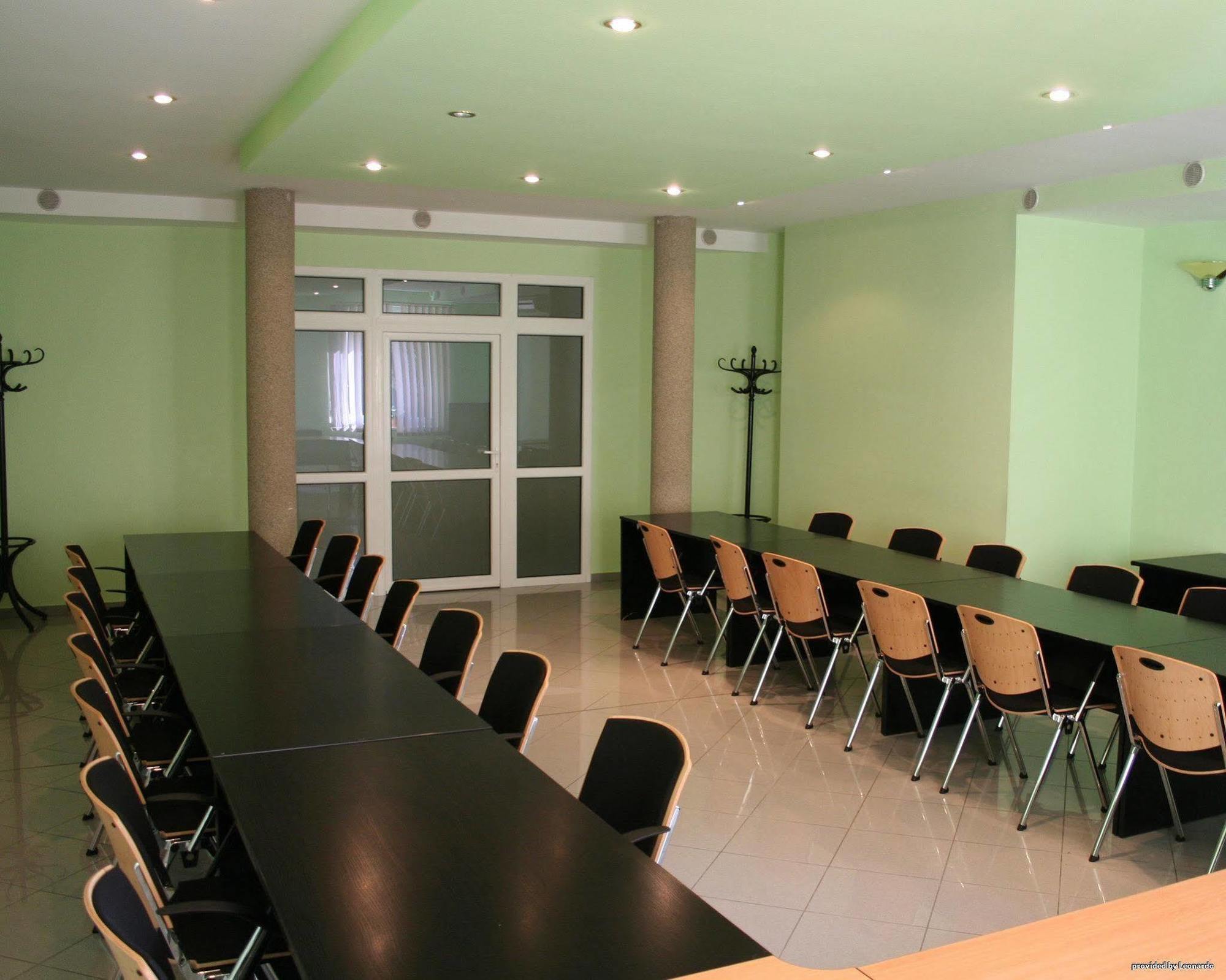 Hotel West Bratislava Extérieur photo